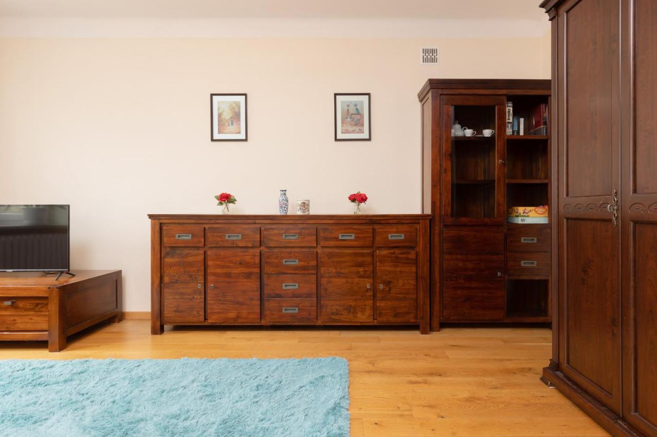 Metro Raclawicka Cozy Studio Apartment By Noclegi Renters Warsaw Luaran gambar